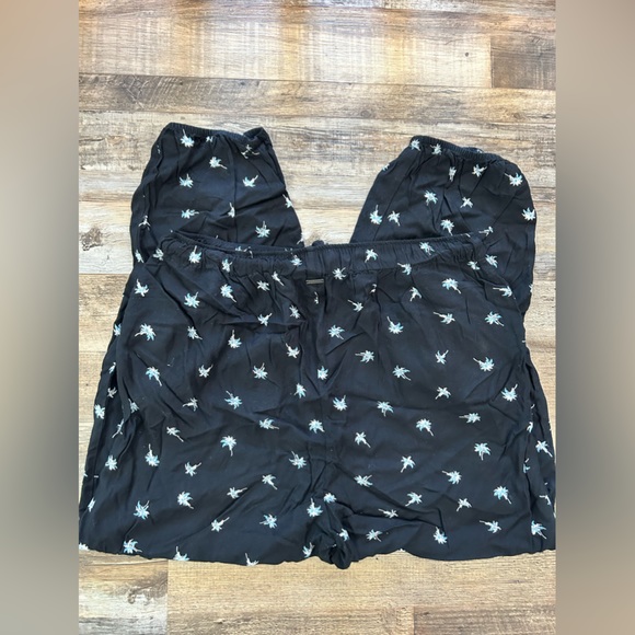 Volcom palm tree pants. Loose Lighweight Jogging Pants. Size Large. - Picture 3 of 4